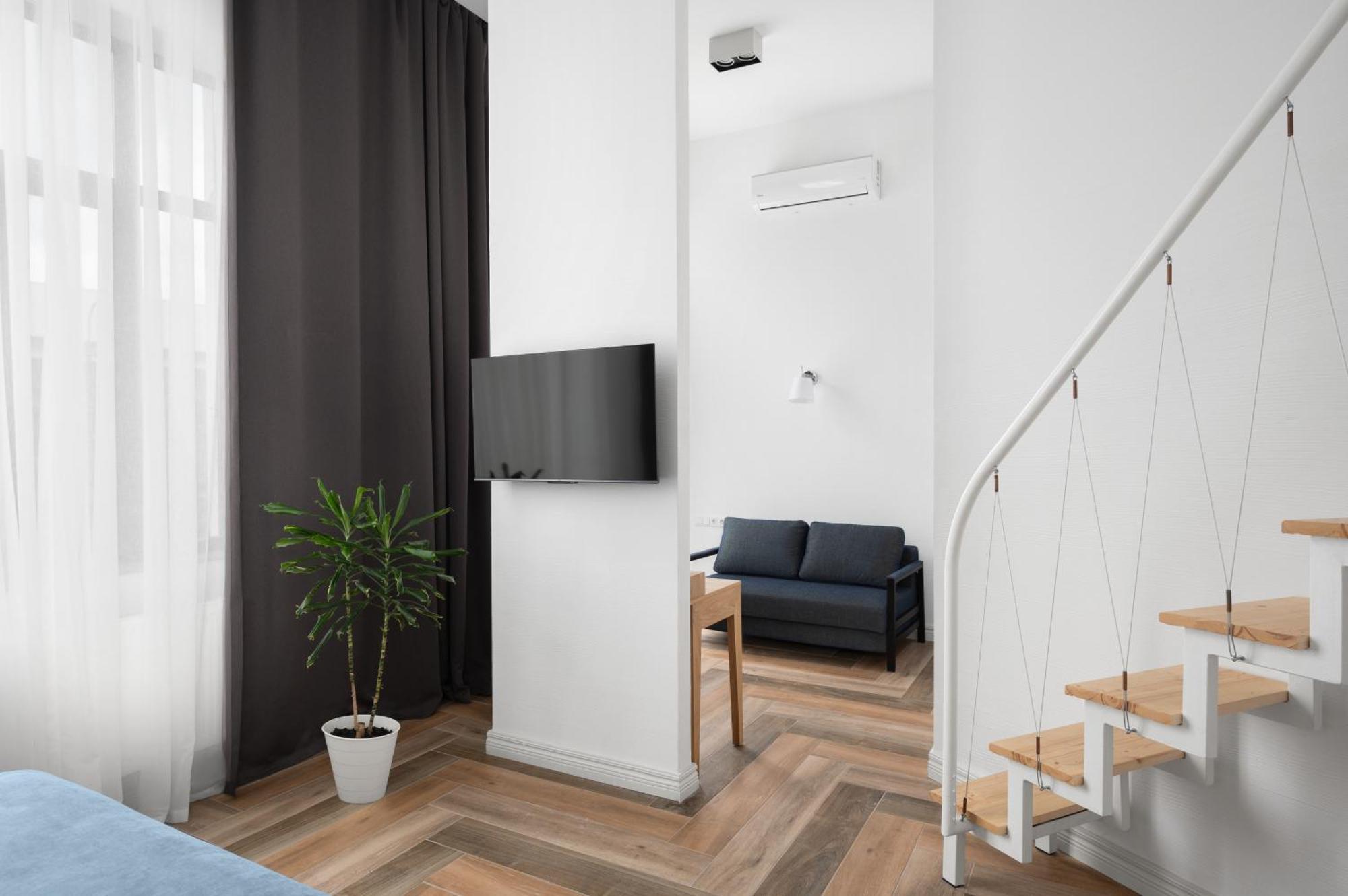 Mariinsky Boutique Hotel Батуми Екстериор снимка