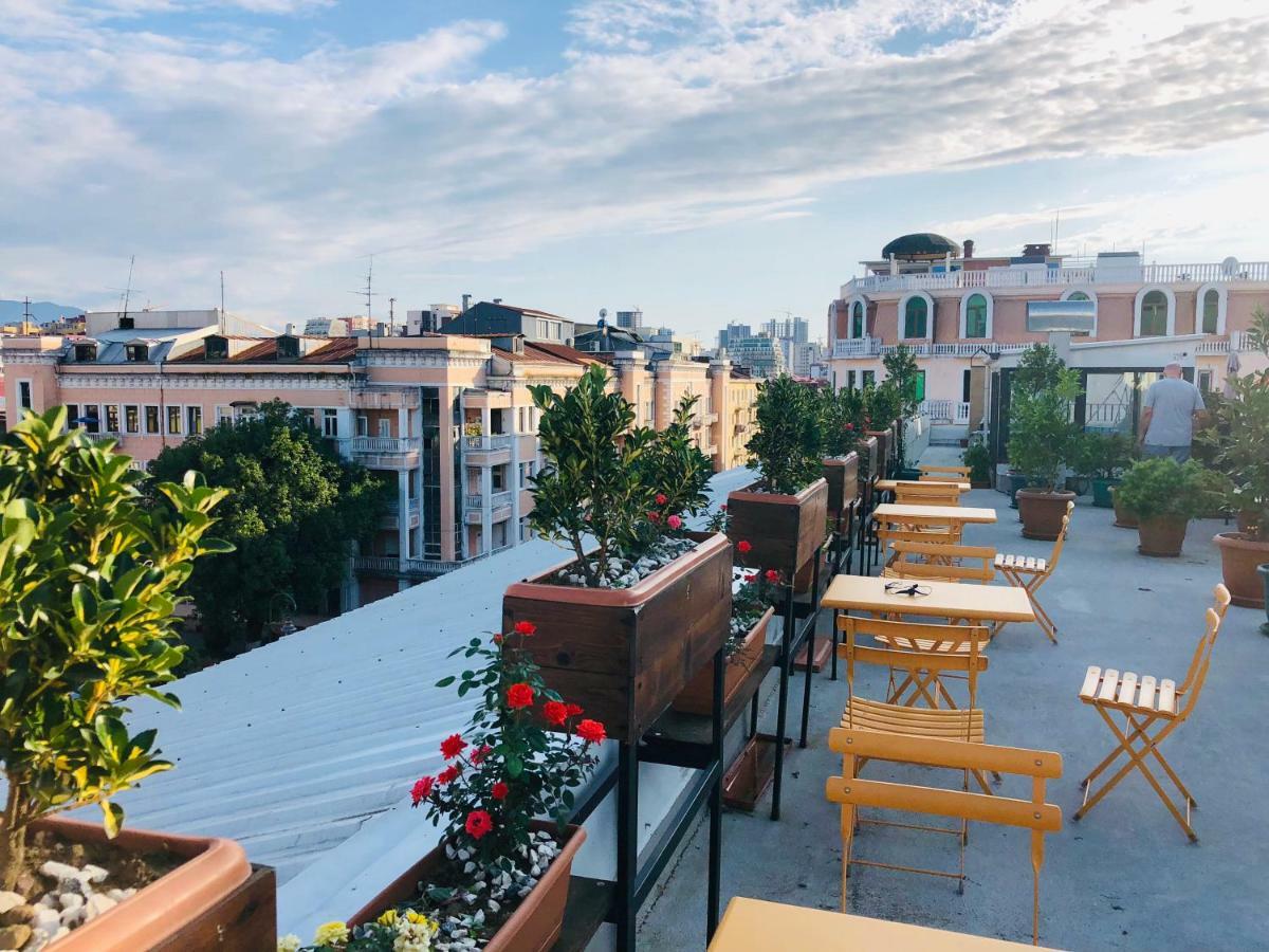 Mariinsky Boutique Hotel Батуми Екстериор снимка